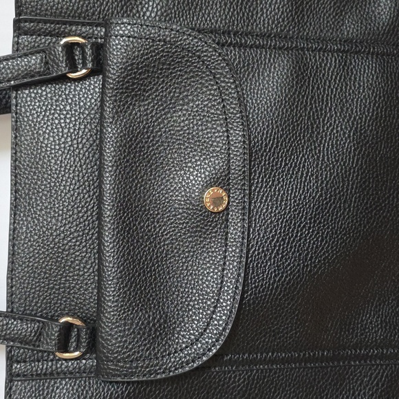 Steve Madden Black Tote Bag - Picture 2 of 12